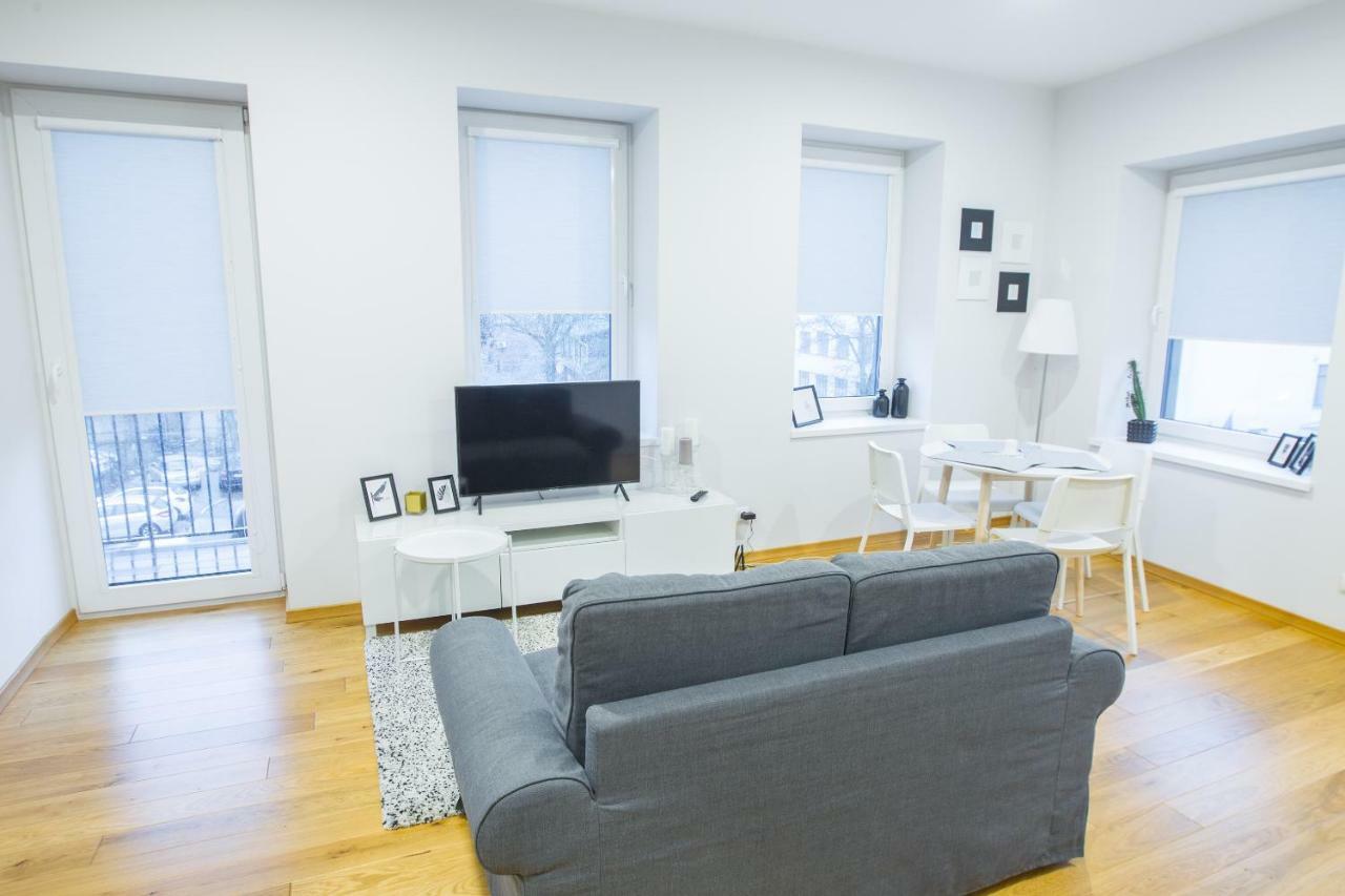 Bright 1Bd Apartment In Old Town By Hostlovers Каунас Экстерьер фото